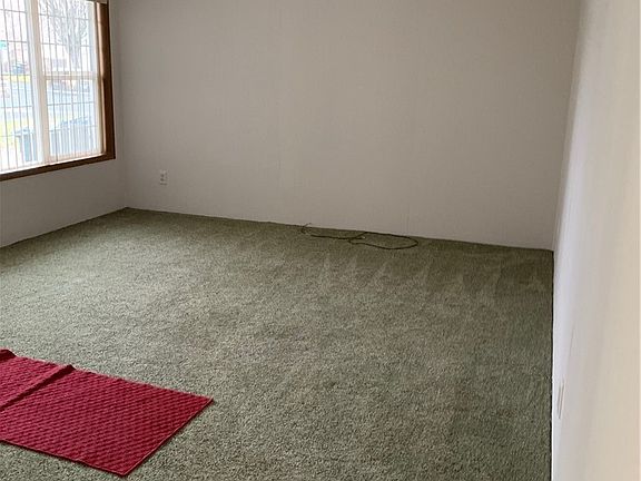 4th image of 1108 E Terrace Ave