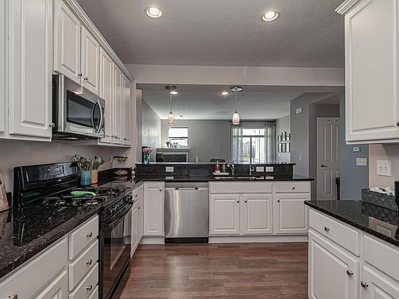 5th image of 4634 Family Dr #48-463