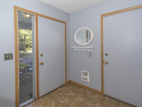3rd image of 26517 Everton Cir