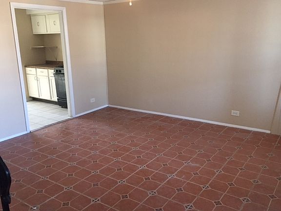 5th image of 2035 Berkshire Cir
