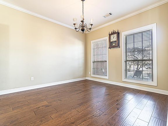 3rd image of 2604 SE 7th Ct