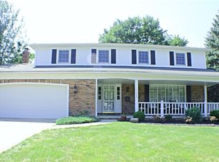 17027 Beaver Cir, Strongsville, OH