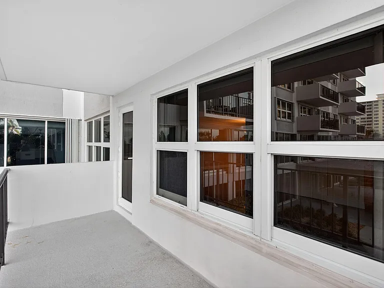 405 N Ocean Blvd #208 — Photo 31