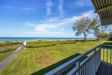 5201 Gulf Of Mexico Dr — Photo 38