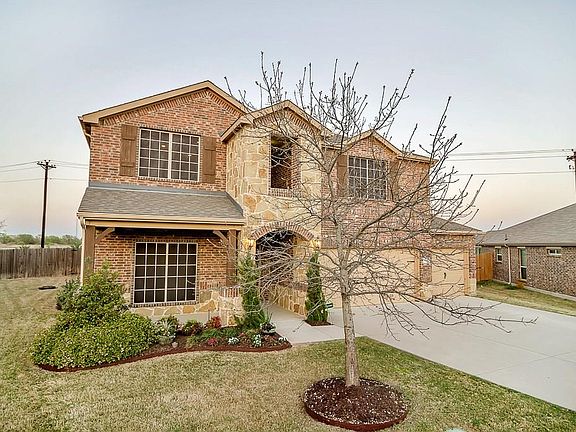 4th image of 1501 Lake Pine Dr
