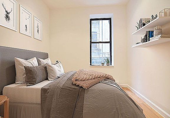 2nd image of 8 W 108th St #255