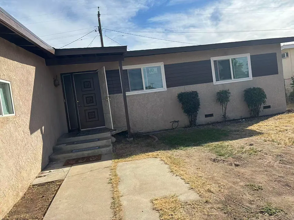 136 Mitchell Ave