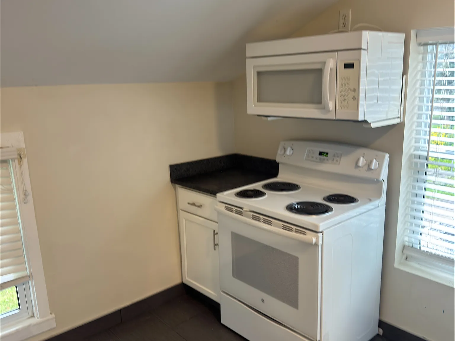 2 bed, $1,850 — Photo 2
