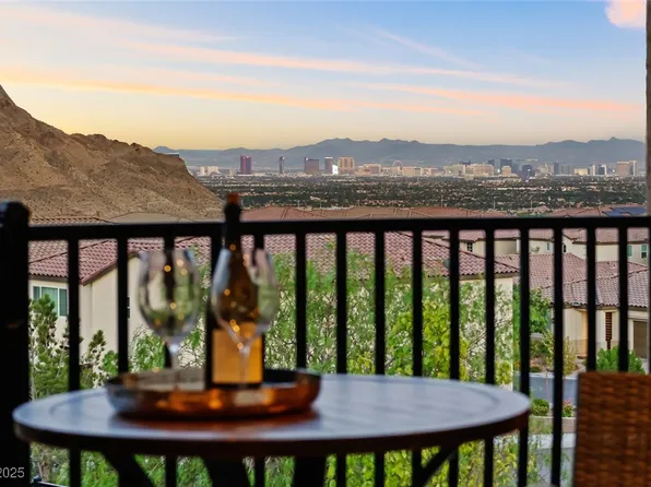 4702 Amazing View St, Las Vegas, NV 89129