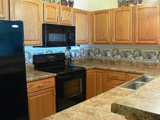 2nd image of 2122 Waterbury Ln E #2122
