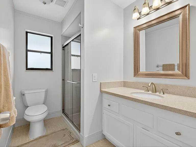 1127 E Seminole Ave #8A — Photo 20