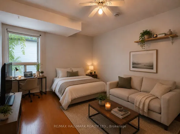 155 Drayton Ave #3, Toronto, ON M4C 3M1