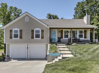 201 E Woodland Ave, Lone Jack, MO 64070