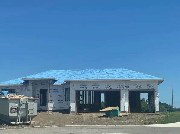 3718 N Crest St, Wichita, KS 67226