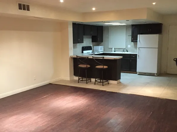 1533 Saylor Way, Las Vegas, NV 89108