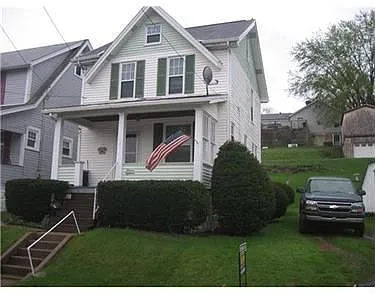 1118 Lawton St photo 1
