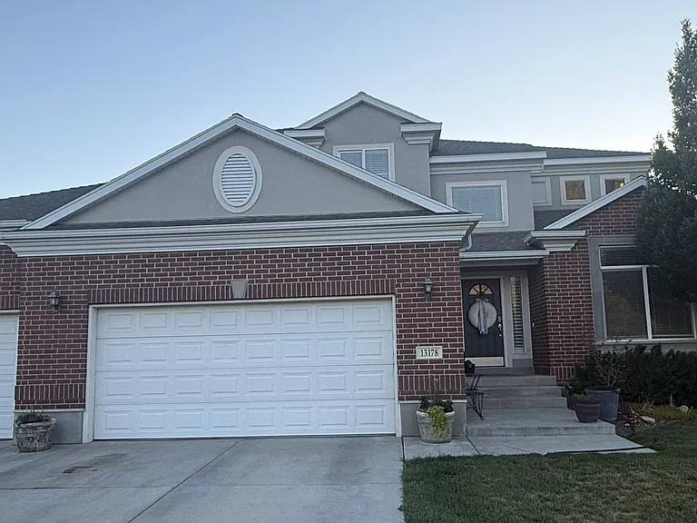 13178 S Woodridge Oak Dr — Photo 1