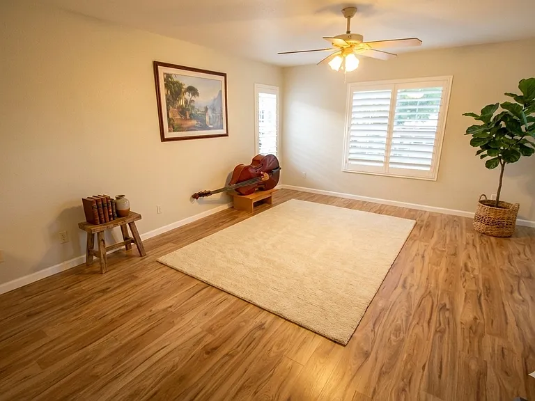 25712 Hammet Cir — Photo 8