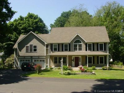95 Pemburn Dr, Fairfield, CT, 06824