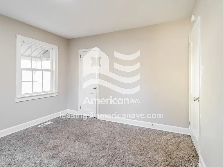 508546_009_wm_-_main_bedroom_13496236.jpg