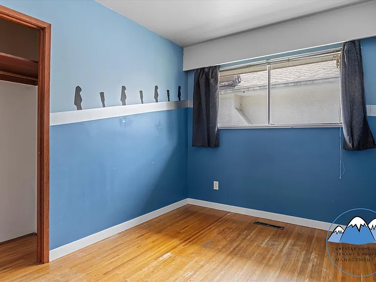 6589 Elliott St — Photo 9