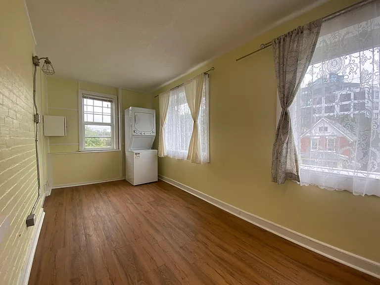 10 Shanley St #C — Photo 6