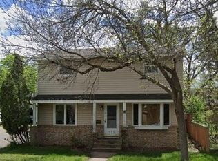 718 Jackson St, Anoka, MN 55303