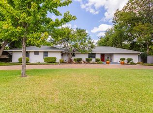 10324 Plummer Dr, Dallas, TX 75228