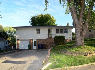 3010 Coffey Ave, Bellevue, NE 68123