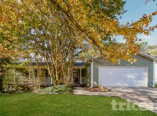 968 Dallas Way, Lawrenceville, GA 30046