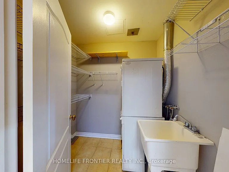 3351 Cawthra Rd #402 — Photo 18