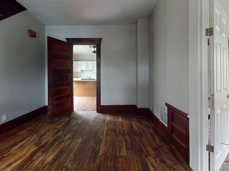 822 Hazel St — Photo 9