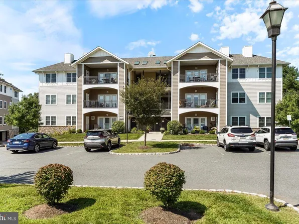 66 Bucktown Xing #13B, Pottstown, PA 19465