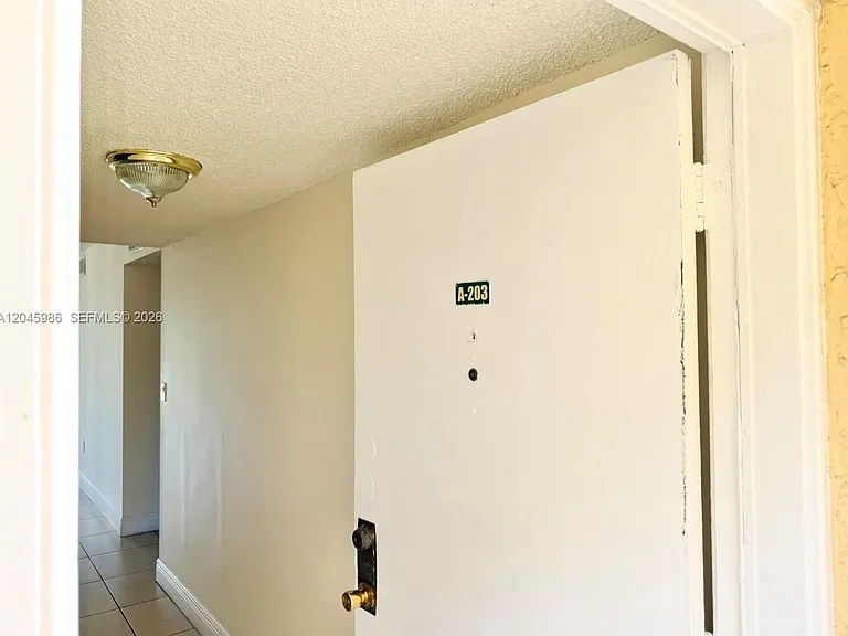 1975 W 44th Pl #203 — Photo 7
