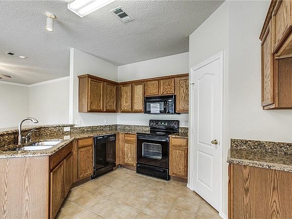 5th image of 4600 Edenwood Dr
