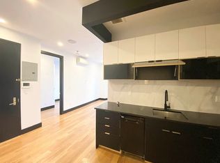 288 Union Ave #1A, Brooklyn, NY 11211