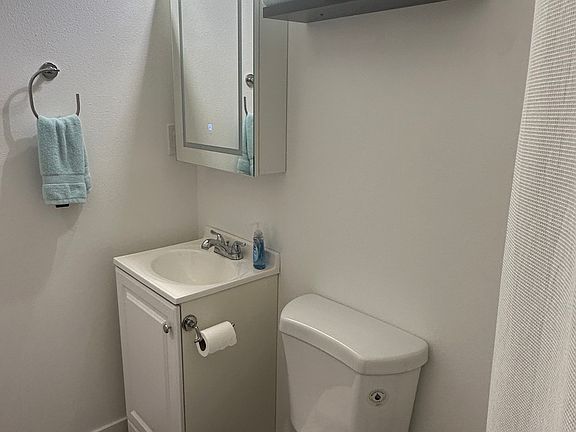 3rd image of 13448 Park St