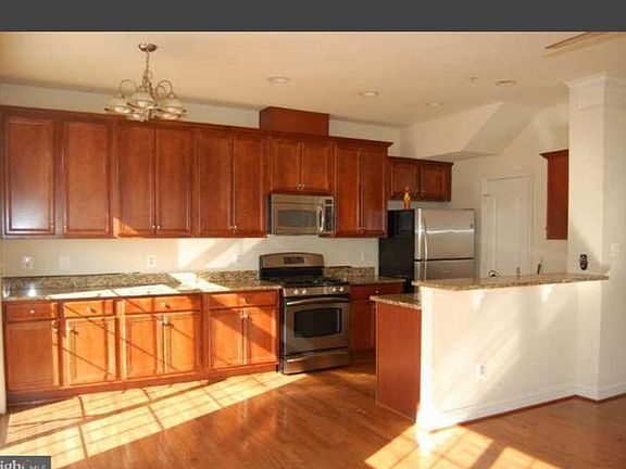 3rd image of 12628 Grand Elm St