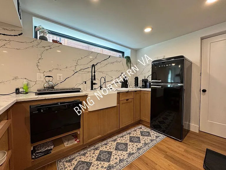 1909 Rollins Dr — Photo 68