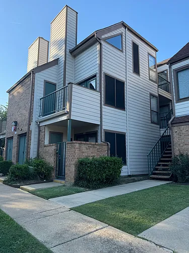 2300 Balsam Dr Photo 1