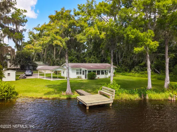 115 TWIN LAKE GROVE Court, Interlachen, FL 32148