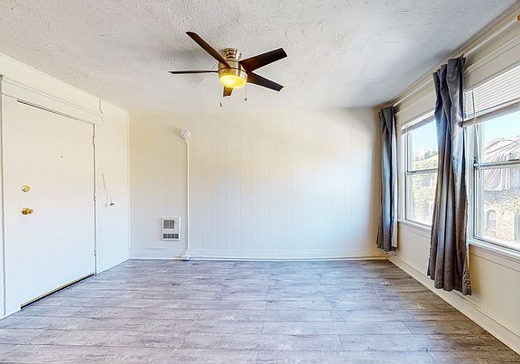 4th image of 26 Westminster Ave APT 19