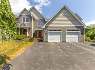 42 Harvest Hill Ln #11, Auburn, ME 04210