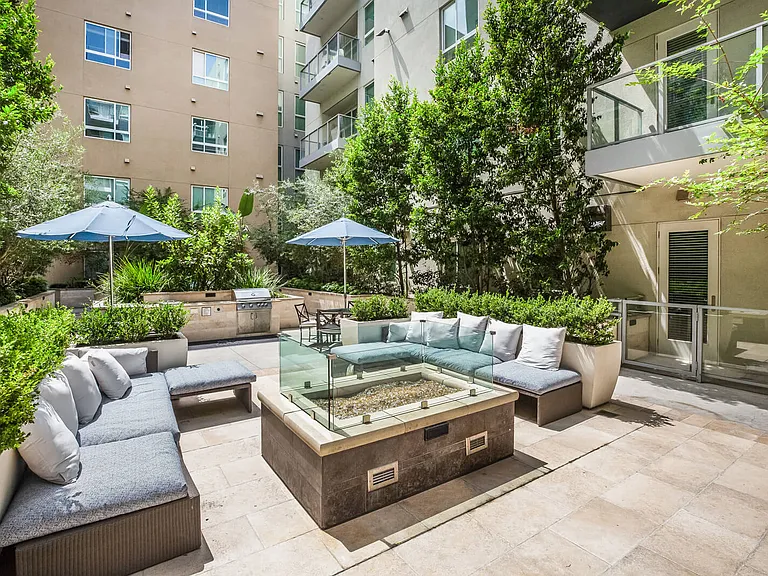 Fire pit
