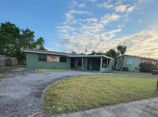3840 NW 172nd Ter, Miami Gardens, FL 33055