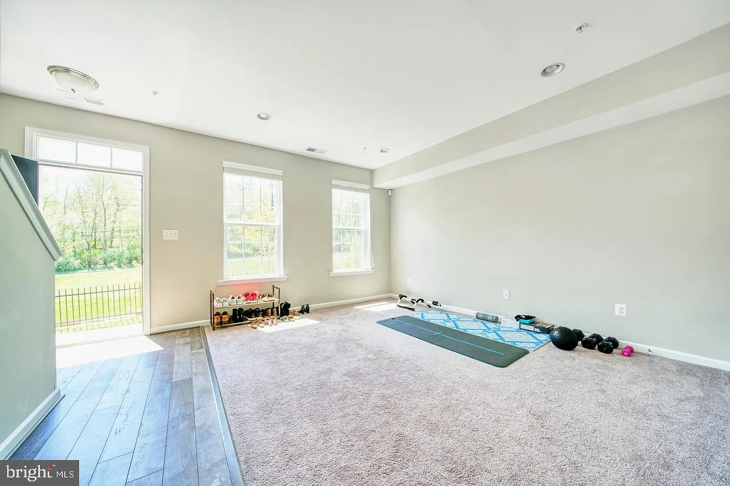 3 bed, 4.0 bath, 2280 sqft, $3,100 — Photo 3