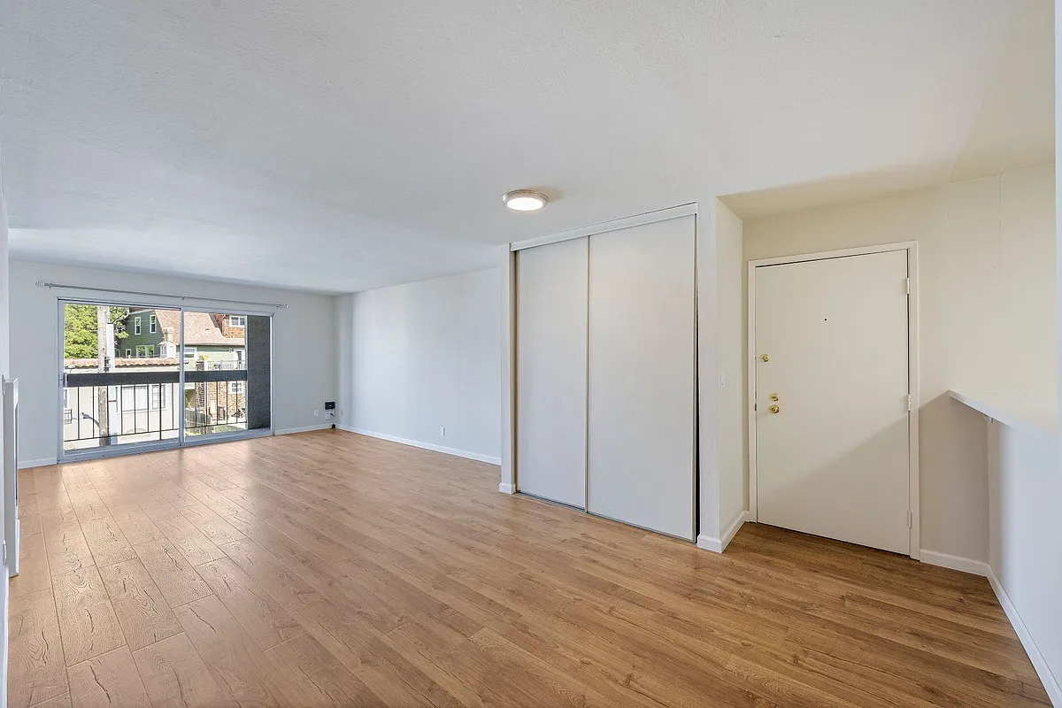 Building Photo - 475 Weldon Ave.