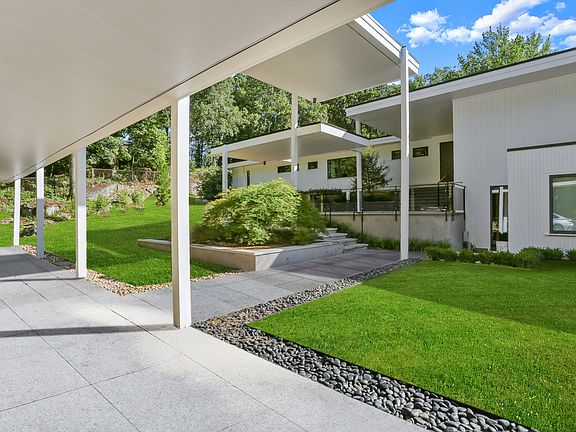 862 Fenimore Rd Larchmont NY-print-089-090-070e-4200x2800-300dpi.jpg