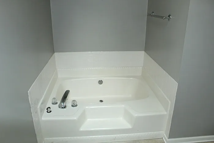 1015 Country Place Dr — Photo 5
