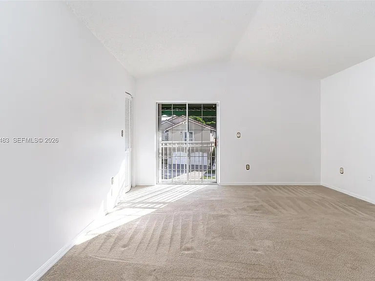 4671 SW 154th Pl — Photo 21